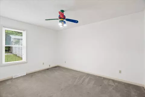 Bedroom - 140 Wheat Dr, Dalton, GA 30721 photo 3 of 7