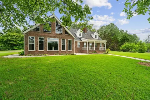 140 Wheat Dr, Dalton, GA 30721