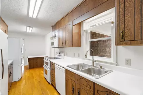 Kitchen - 140 Wheat Dr, Dalton, GA 30721 photo 1 of 2