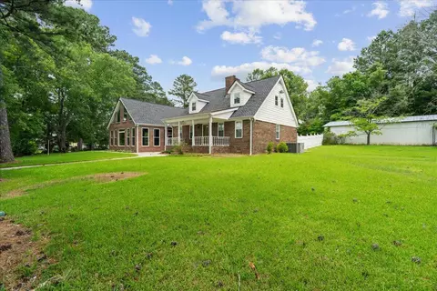 Exterior - 140 Wheat Dr, Dalton, GA 30721 photo 2 of 4