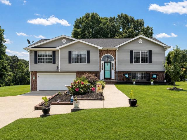 8618 Brookshadow Dr, Hixson, TN 37343