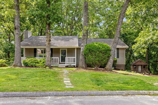 2304 Covey Ln, Chattanooga, TN 37421