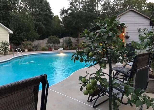 796 Oak Grove Rd, Griffin, GA 30224