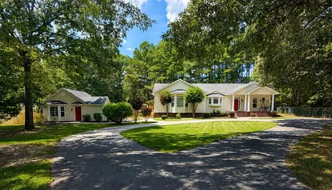 796 Oak Grove Rd, Griffin, GA 30224