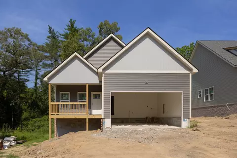 15 Greenslake Rd, Rossville, GA 30741