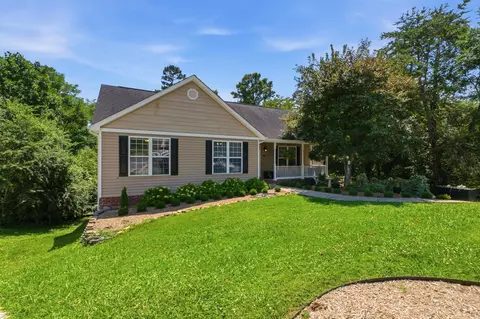 302 Celestial Ln, Hixson, TN 37343