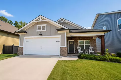 8440 Cherrybark Ln, Ooltewah, TN 37363