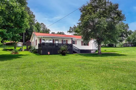 1041 Round Pond Rd, Lafayette, GA 30728