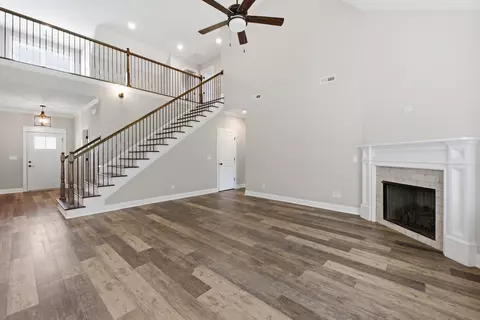 Living - 7112 Tailgate Loop #12, Ooltewah, TN 37363 photo 2 of 3