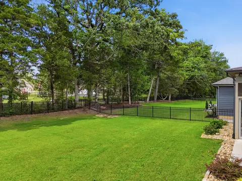 Exterior - 7112 Tailgate Loop #12, Ooltewah, TN 37363 photo 6 of 8