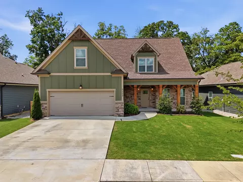 Exterior - 7112 Tailgate Loop #12, Ooltewah, TN 37363 photo 1 of 8
