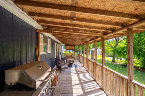Exterior - 2906 Davis Rd, Rocky Face, GA 30740 photo 5 of 13