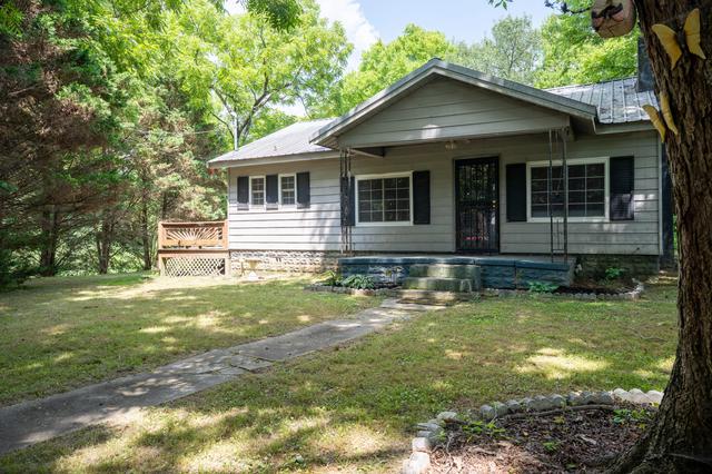 426 Evans Dr, Rossville, GA 30741