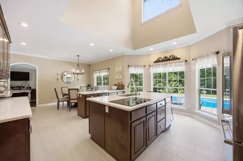 Kitchen - 6835 Cooley Rd, Ooltewah, TN 37363 photo 2 of 9