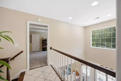 Entry Way - 6835 Cooley Rd, Ooltewah, TN 37363 photo 5 of 9