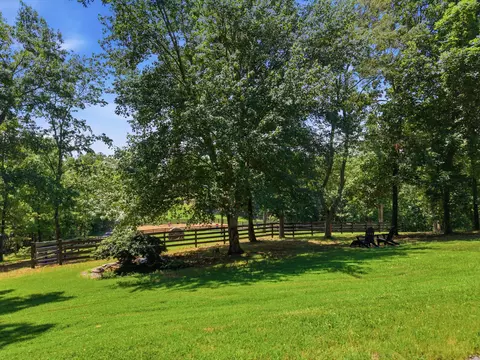 Exterior - 6835 Cooley Rd, Ooltewah, TN 37363 photo 20 of 21