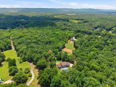 View/Area - 6835 Cooley Rd, Ooltewah, TN 37363 photo 7 of 9