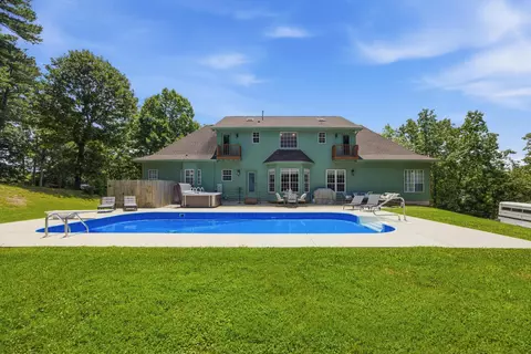 Exterior - 6835 Cooley Rd, Ooltewah, TN 37363 photo 17 of 21