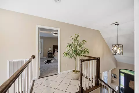 Entry Way - 6835 Cooley Rd, Ooltewah, TN 37363 photo 6 of 9