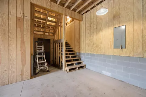 Entry Way - 6835 Cooley Rd, Ooltewah, TN 37363 photo 9 of 9