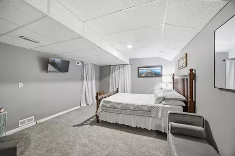 Bedroom - 6835 Cooley Rd, Ooltewah, TN 37363 photo 8 of 8