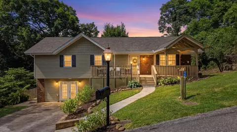 4557 N Ravenwood Dr N, Chattanooga, TN 37415