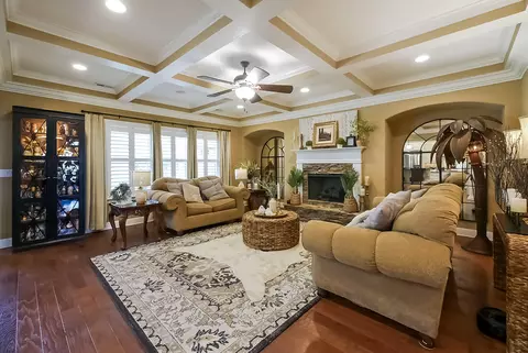 Living - 8127 Propeller Dr, Ooltewah, TN 37363 photo 4 of 5