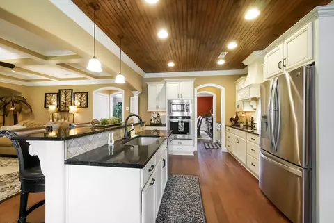 Kitchen - 8127 Propeller Dr, Ooltewah, TN 37363 photo 5 of 8