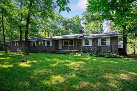 1688 Ga 136, Trenton, GA 30752