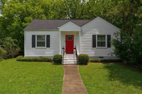 1400 Sunnyfield Ln, Chattanooga, TN 37412