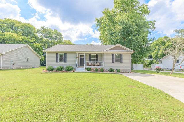 11671 Walker Rd, Soddy Daisy, TN 37379