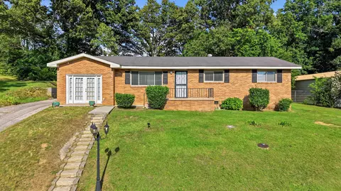 7820 Rosemary Cir, Chattanooga, TN 37416