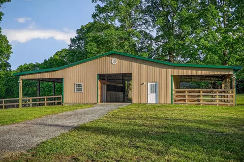 Exterior - 933 John Henry Lewis Rd, Dunlap, TN 37327 photo 10 of 47