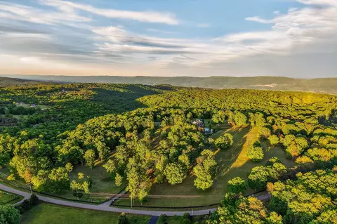 View/Area - 933 John Henry Lewis Rd, Dunlap, TN 37327 photo 4 of 7