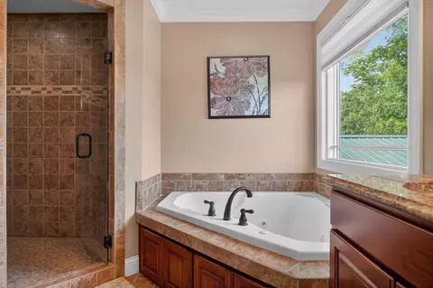 Bath - 933 John Henry Lewis Rd, Dunlap, TN 37327 photo 3 of 8