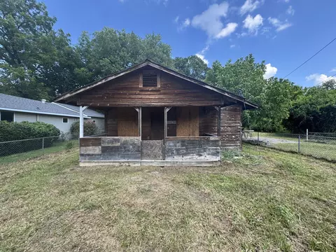 808 Indian Ave, Rossville, GA 30741