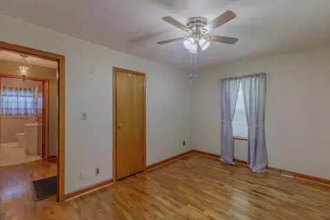 Bedroom - 949 Ely Rd, Hixson, TN 37343 photo 2 of 6
