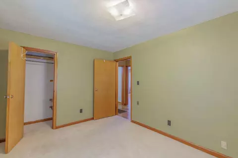 Bedroom - 949 Ely Rd, Hixson, TN 37343 photo 3 of 6