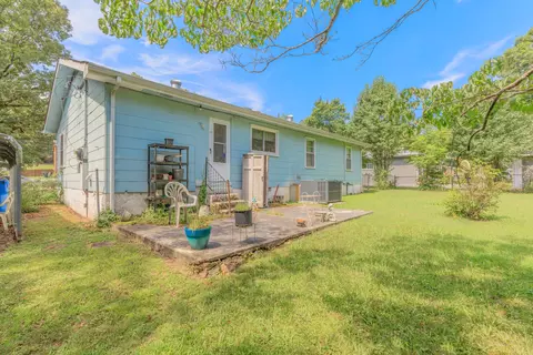 Exterior - 949 Ely Rd, Hixson, TN 37343 photo 8 of 10