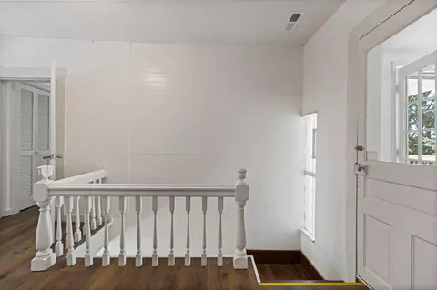 Entry Way - 200 Memory Ln, Benton, TN 37307 photo 5 of 10