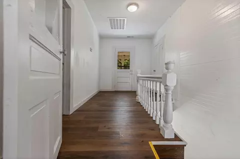 Entry Way - 200 Memory Ln, Benton, TN 37307 photo 6 of 10