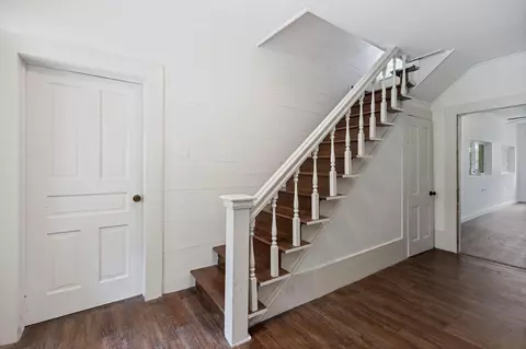Entry Way - 200 Memory Ln, Benton, TN 37307 photo 3 of 10