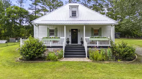 3372 Lake Kathy Rd, Tunnel Hill, GA 30755