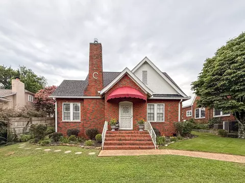 643 E Crest Rd, Chattanooga, TN 37404