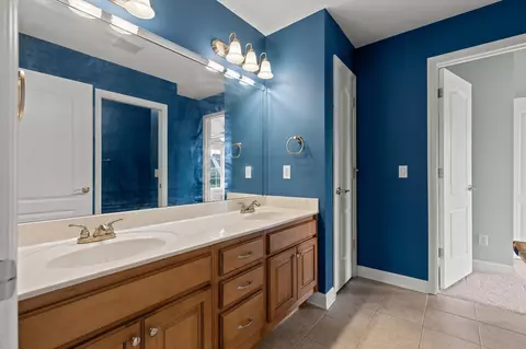 Bath - 9859 Fieldcrest Dr, Apison, TN 37302 photo 6 of 7