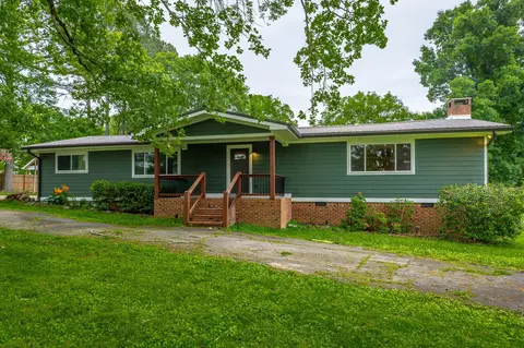 9011 Pleasant Ln, Ooltewah, TN 37363