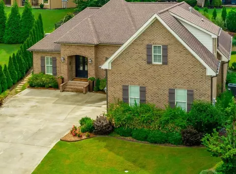 28 Rain Dance Cir, Ringgold, GA 30736