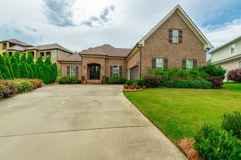 28 Rain Dance Cir, Ringgold, GA 30736