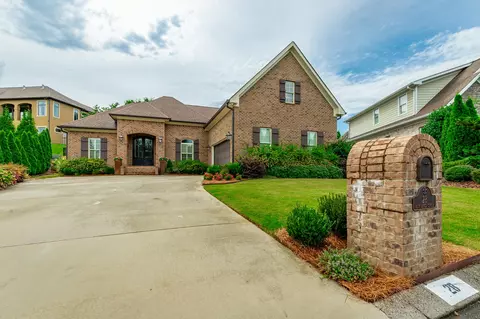 28 Rain Dance Cir, Ringgold, GA 30736