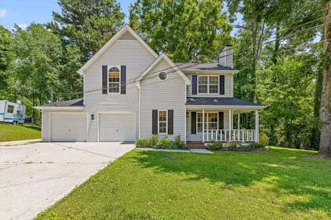 2125 Port Royal Dr, Soddy Daisy, TN 37379